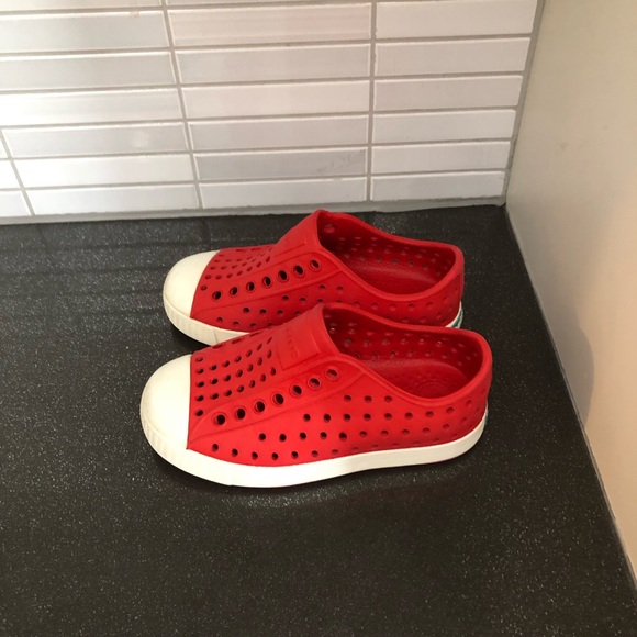 Unisex Red Native Jefferson child shoes - Picture 4 of 9